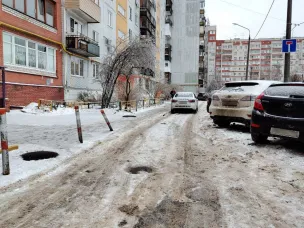 Государственная жилищная инспекция Нижегородской области с начала холодного сезона возбудила 28 административных производств в отношении управляющих компаний из-за ненадлежащей уборки снега во дворах и наледи с крыш домов.