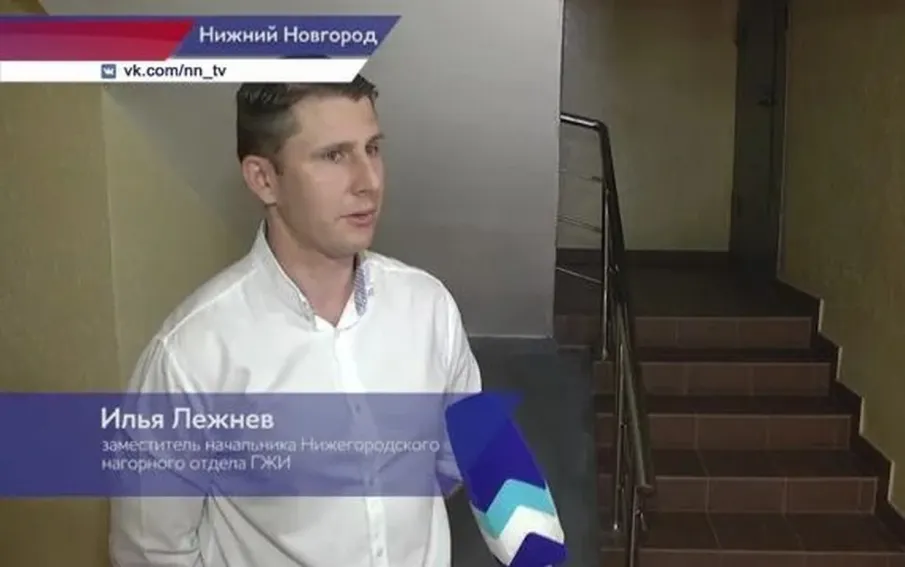 Представители ГЖИ оценили ремонт подъезда в доме № 21 на Казанском шоссе