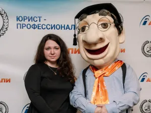 Заместитель начальника правового отдела Госжилинспекции Нателла Усякая второй год подряд стала номинантом ежегодного регионального конкурса «Юрист-профессионал».