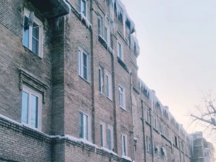 ГЖИ Нижегородской области выявила 10 нарушений за полуторачасовой рейд по оценке очистки кровли домов в Дзержинске