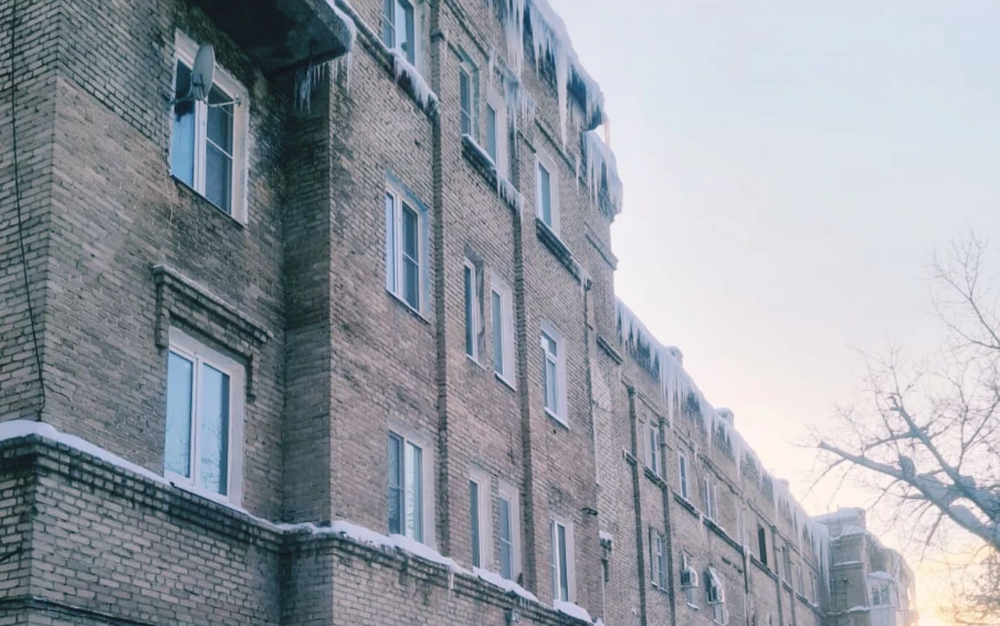 ГЖИ Нижегородской области выявила 10 нарушений за полуторачасовой рейд по оценке очистки кровли домов в Дзержинске